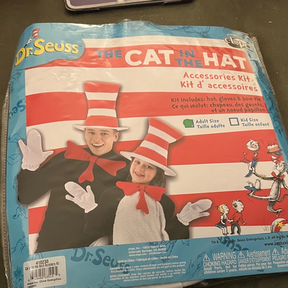 Dr. Seuss Red and White Striped Cat in the Hat Costume Kit